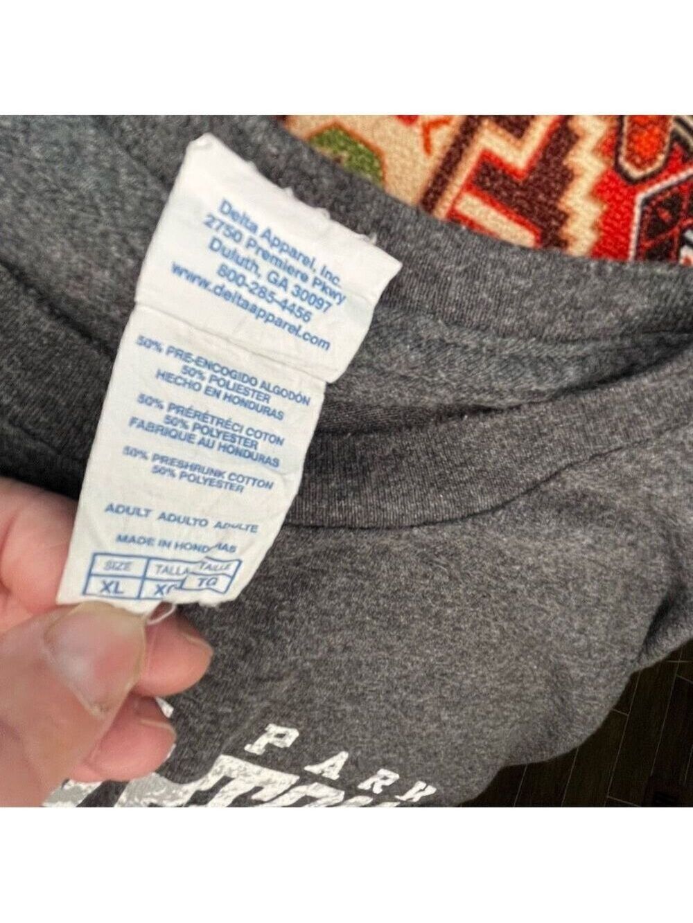 Yellowstone T-shirt XL gray logo - Picture 9 of 15